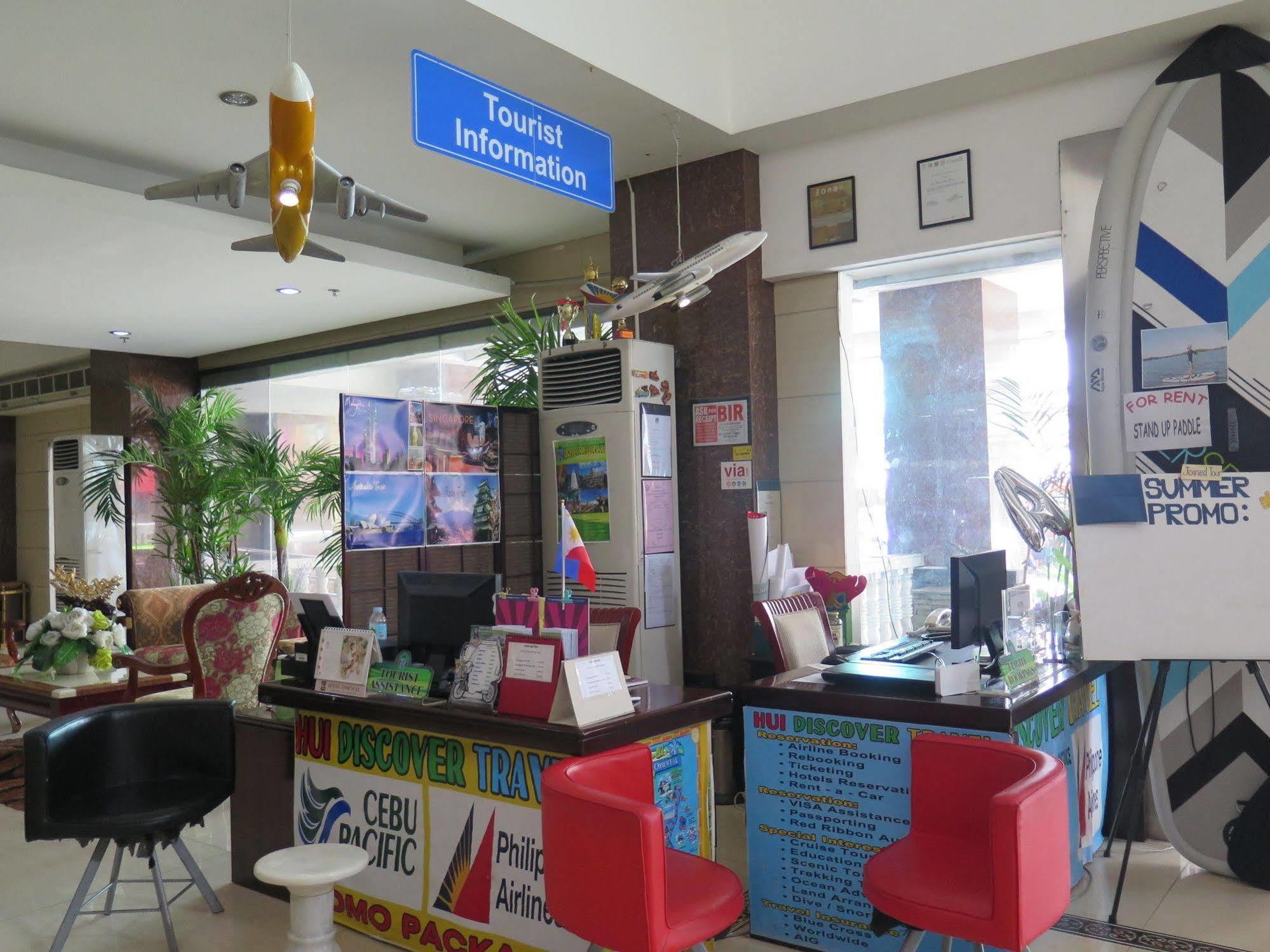 โรงแรม เอสเซนเซีย Dumaguete City ภายนอก รูปภาพ