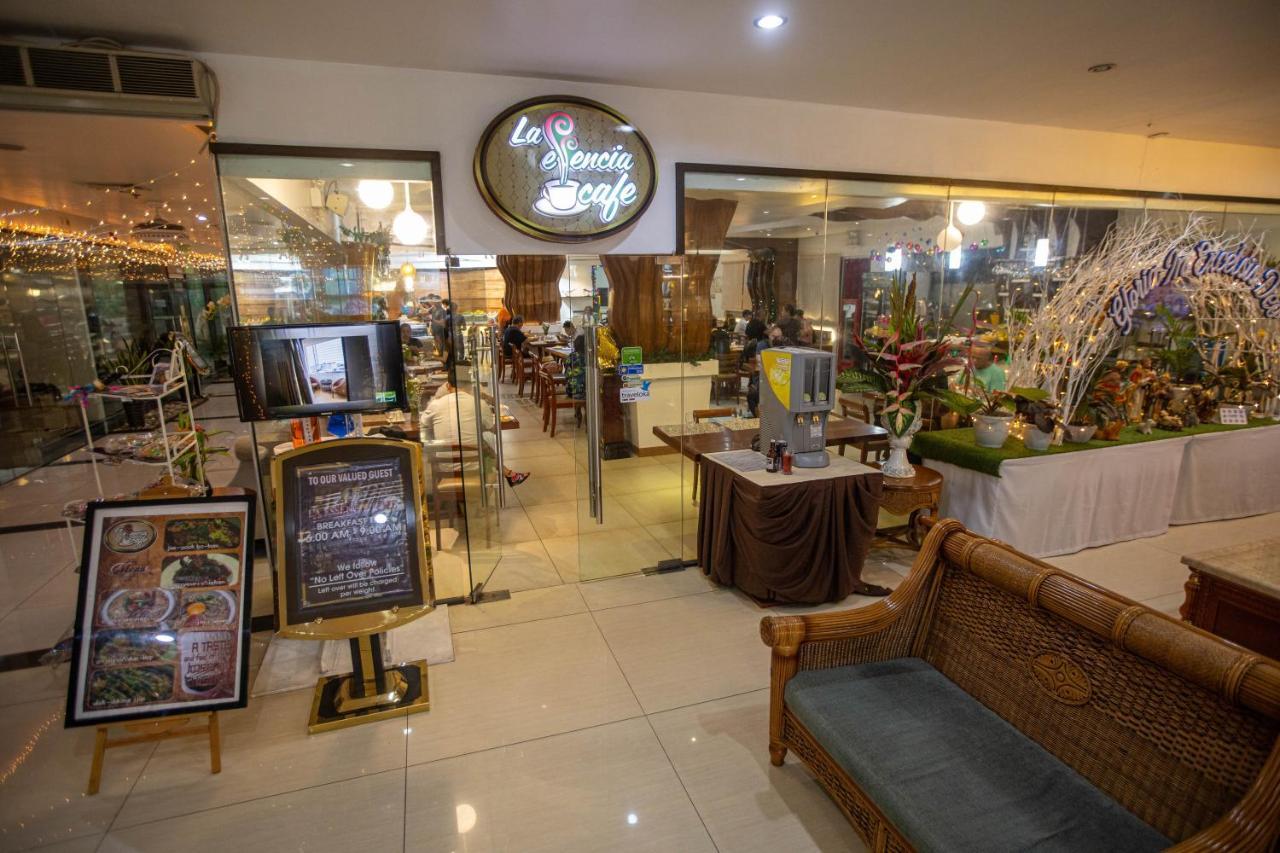โรงแรม เอสเซนเซีย Dumaguete City ภายนอก รูปภาพ
